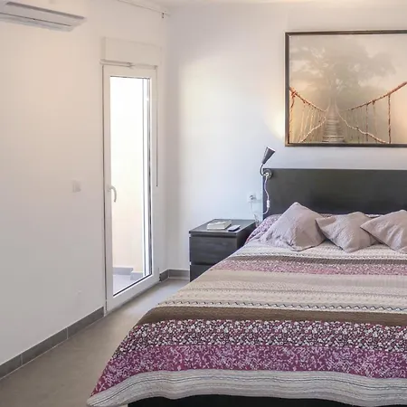 4 Bedroom Stunning In Malaga