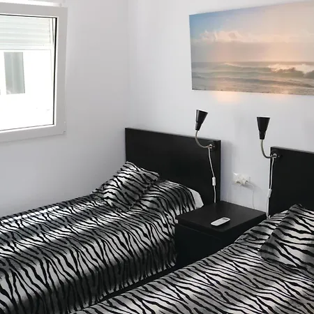 Apartment 4 Bedroom Stunning In